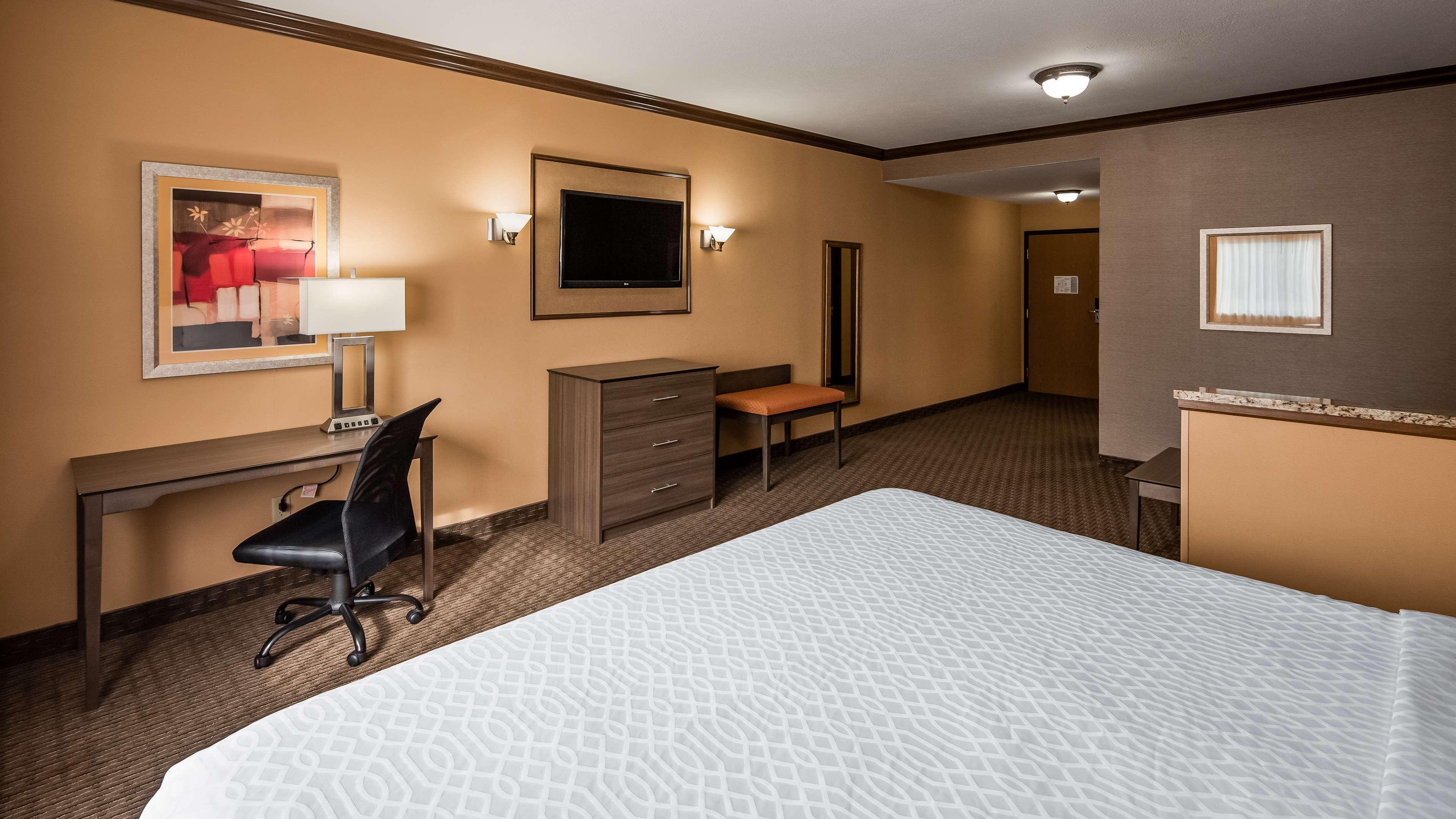 Best Western Plus North Canton Inn & Suites Bagian luar foto