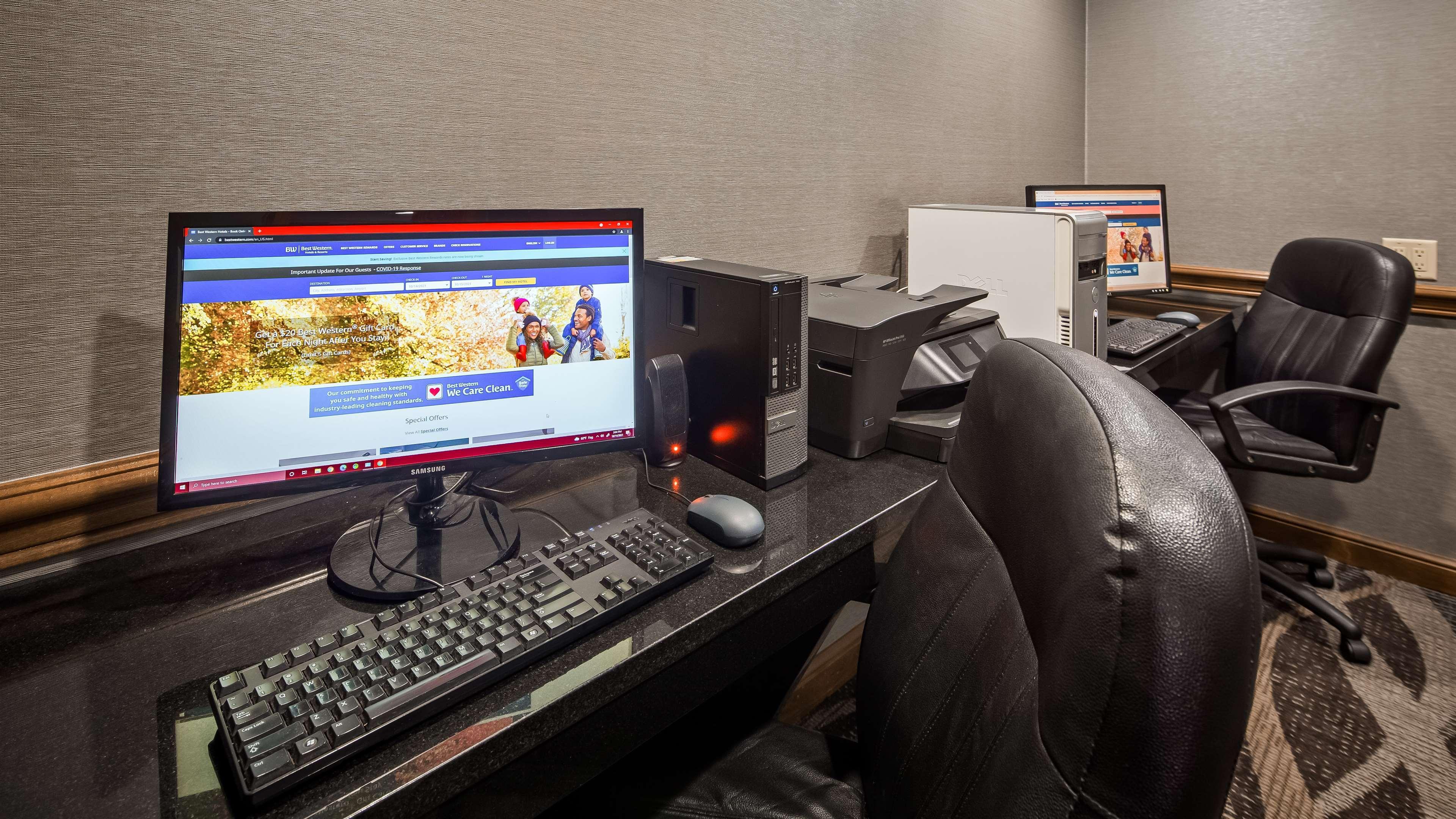 Best Western Plus North Canton Inn & Suites Bagian luar foto